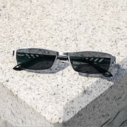 ULTRA-LIGHT MULTI-FOCAL PHOTOCHROMIC READING GLASSES