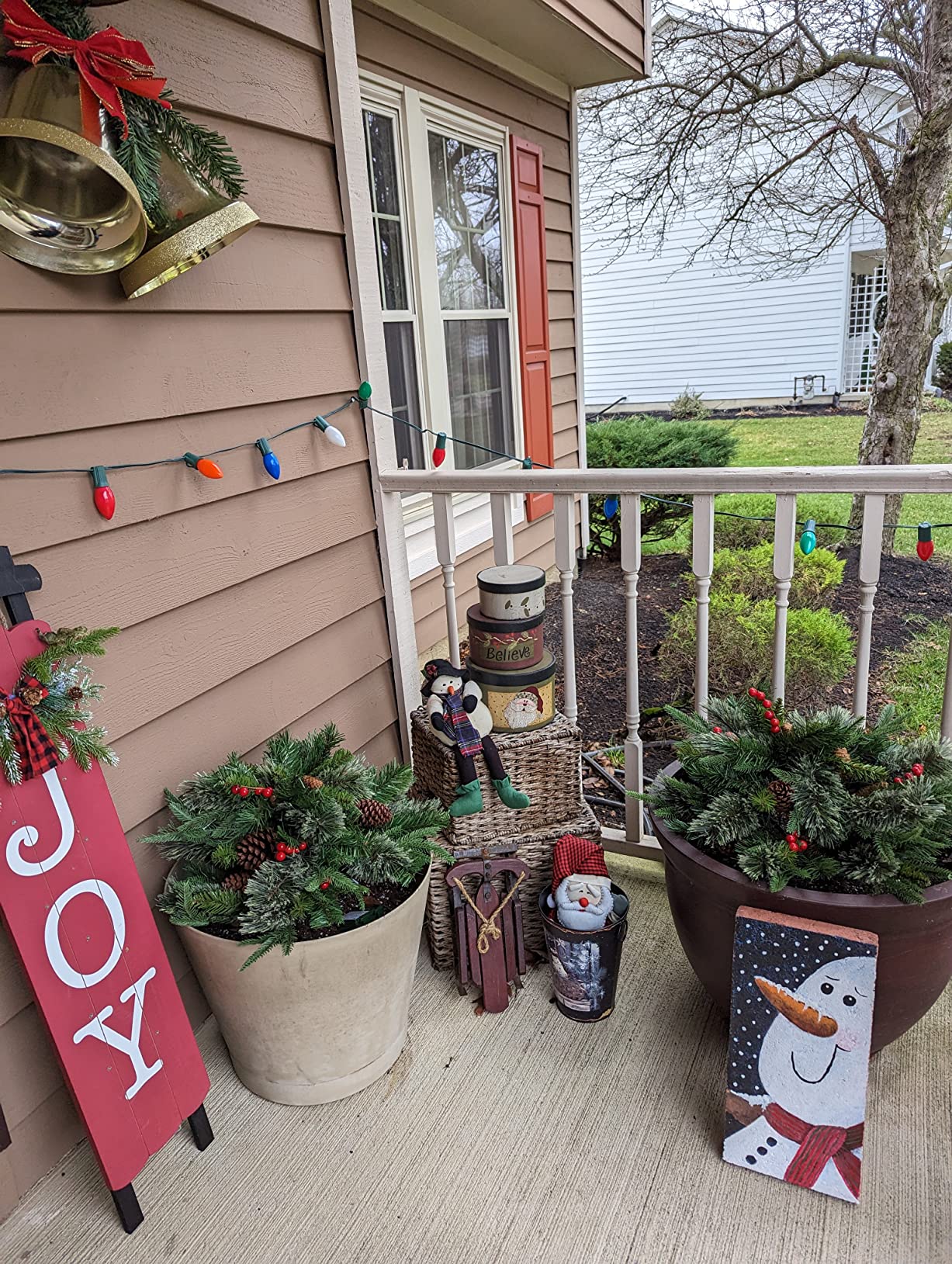 🎄Pre-lit Artificial Christmas Tree Urn Filler ▶︎ Weatherproof sparkle for entryways and patios