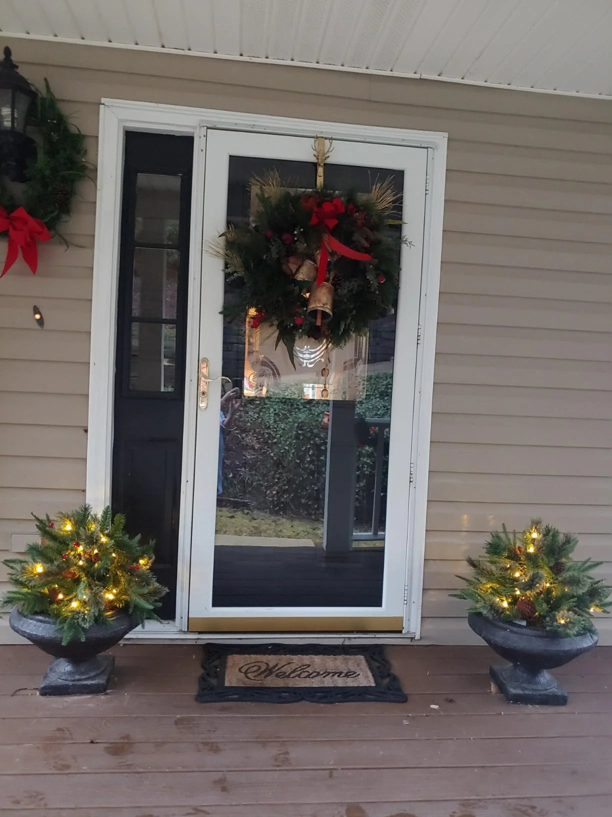🎄Pre-lit Artificial Christmas Tree Urn Filler ▶︎ Weatherproof sparkle for entryways and patios